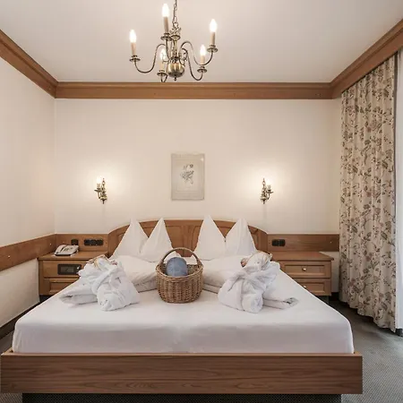 Alpina - Thermenhotels Gastein 4*